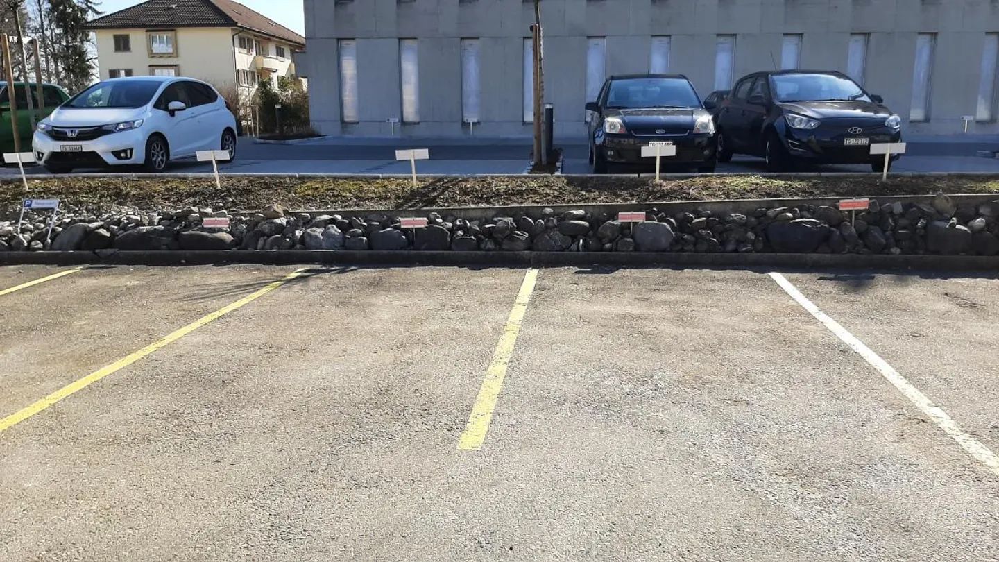Posto auto - Foto 1 di 1