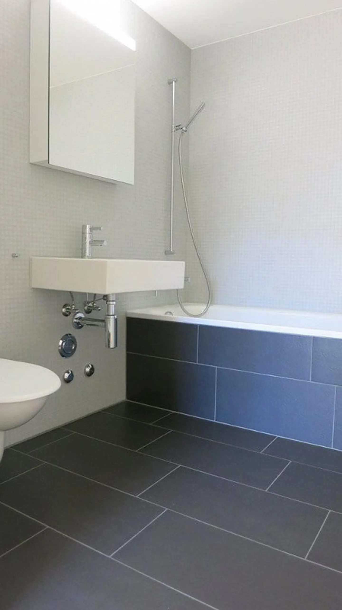 Schöne 4.5 Zimmer Wohnung in Schwamedingen - Foto 9 von 10