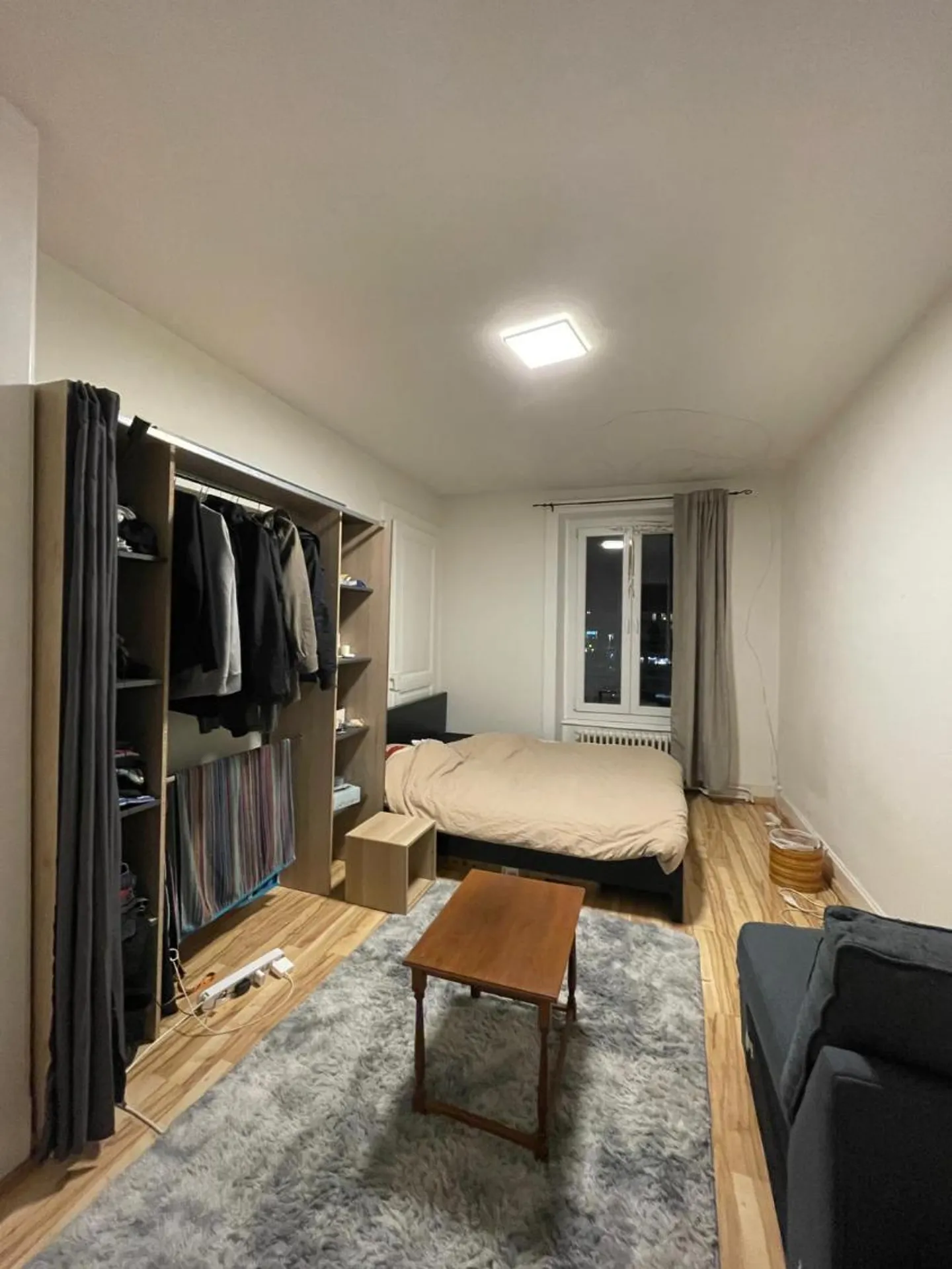 Room - Photo 1 of 4