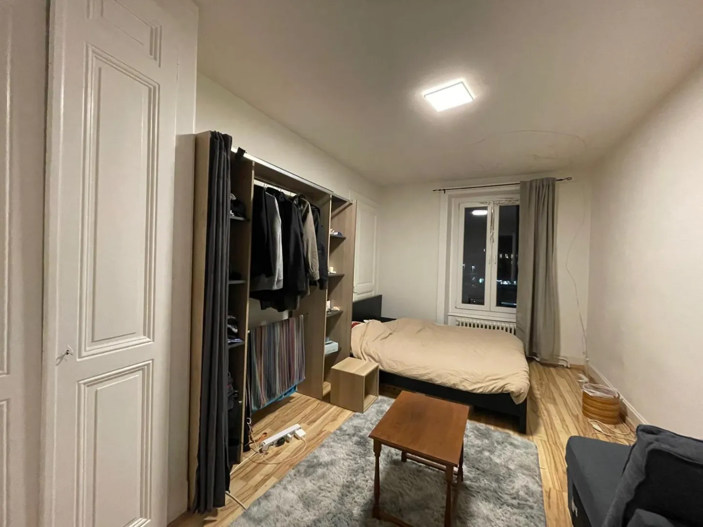 Room - Photo 3 of 4
