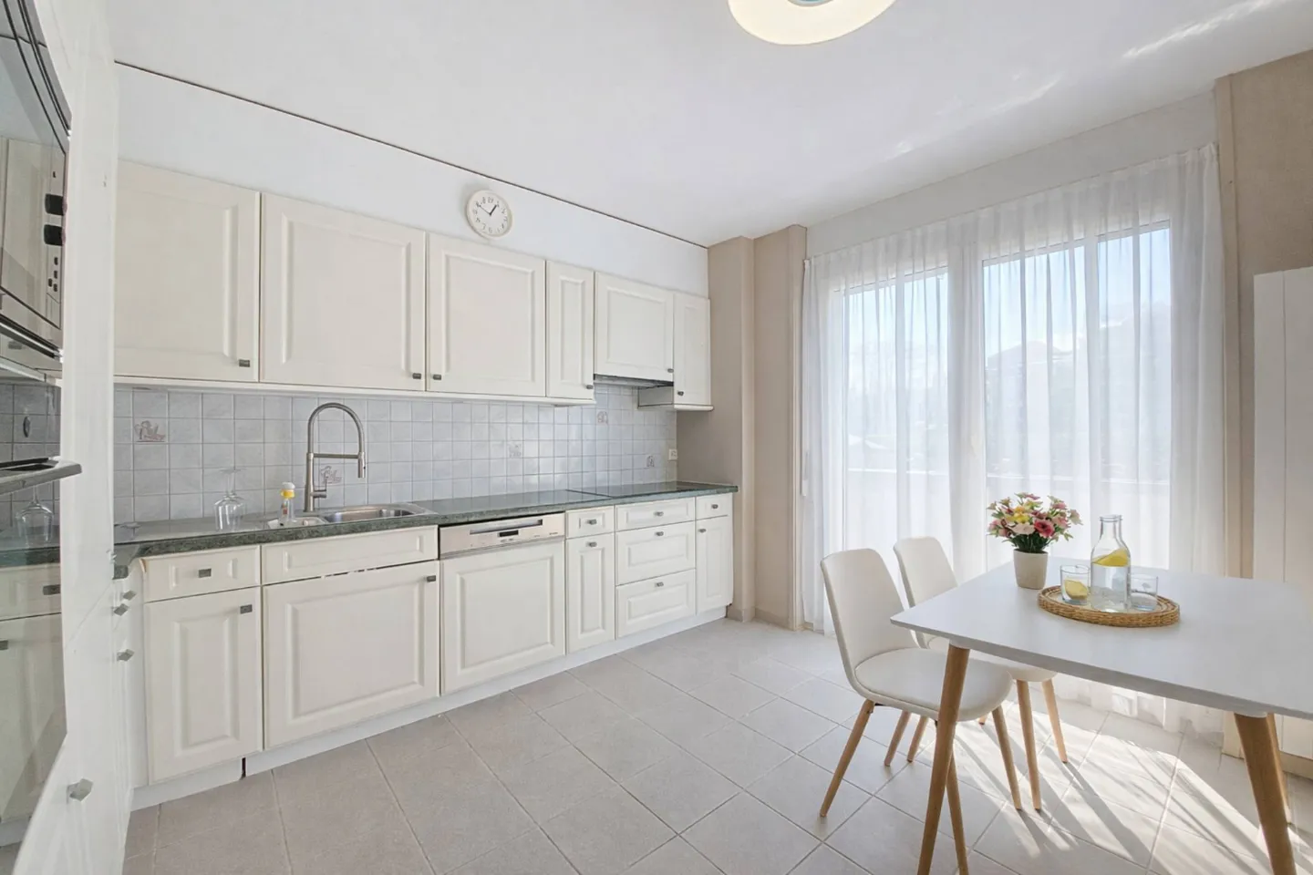 Exclusive! 4.5-room penthouse apartment with large terrace and breathtaking lake view - Photo 6 of 12