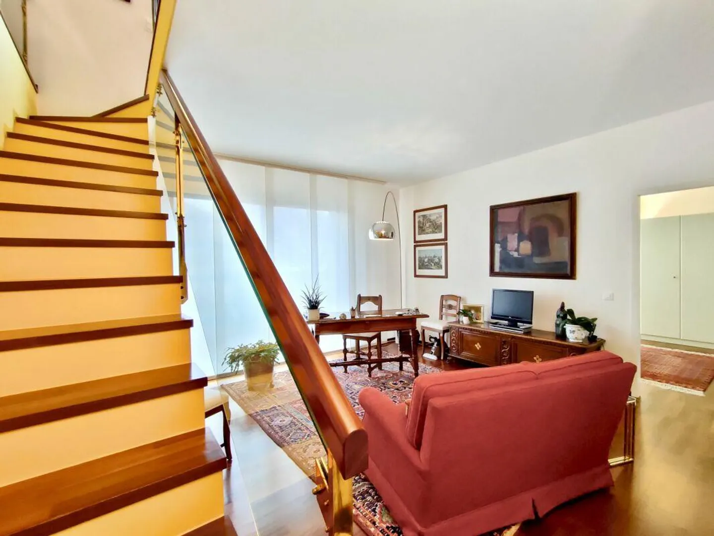 Lugano: Spacious duplex apartment 6.5 rooms near the center - Photo 4 of 14