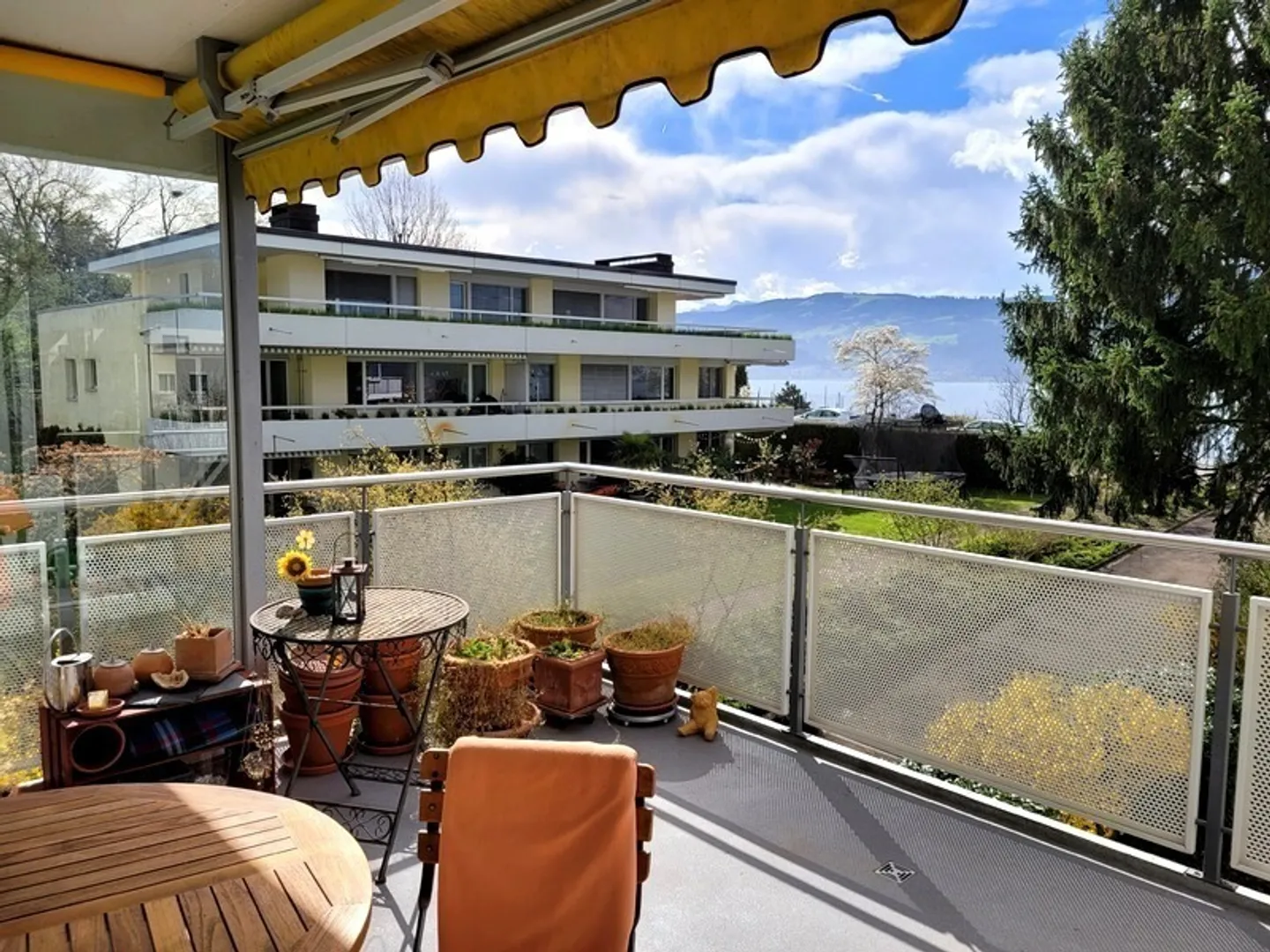 APPARTEMENT 2½ PIÈCES À STÄFA (ZH), MEUBLÉ, TEMPORAIRE - Photo 8 sur 9