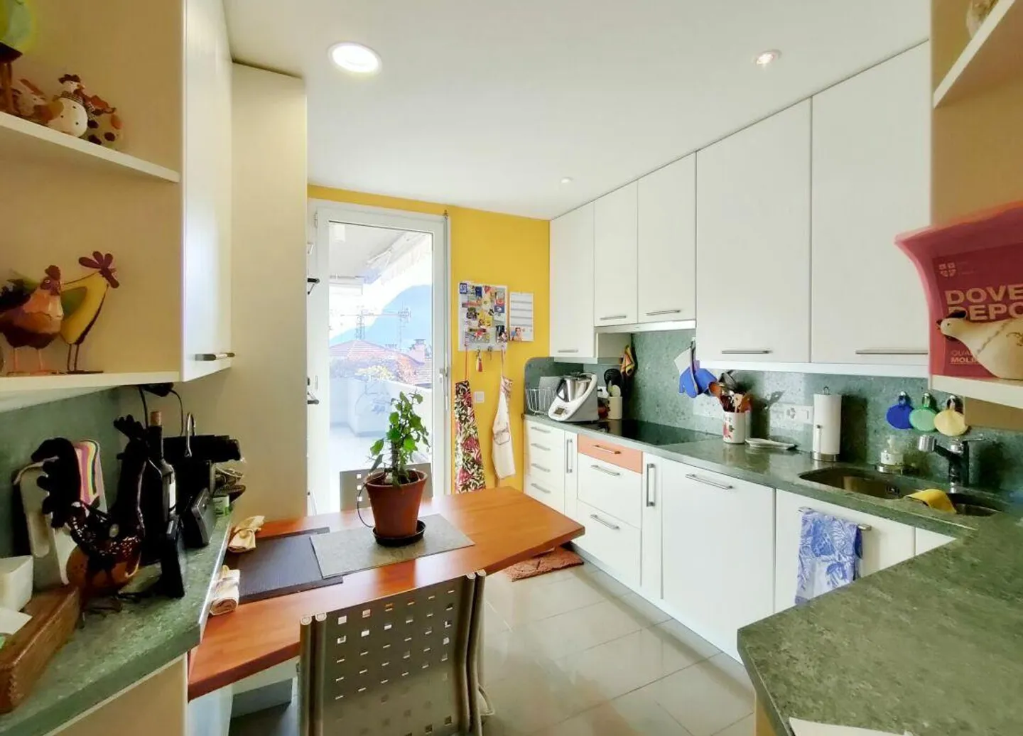 Lugano: Spacious duplex apartment 6.5 rooms near the center - Photo 8 of 14