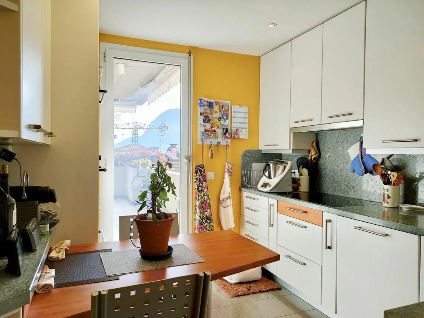 Lugano: Spacious duplex apartment 6.5 rooms near the center - Photo 14 of 14