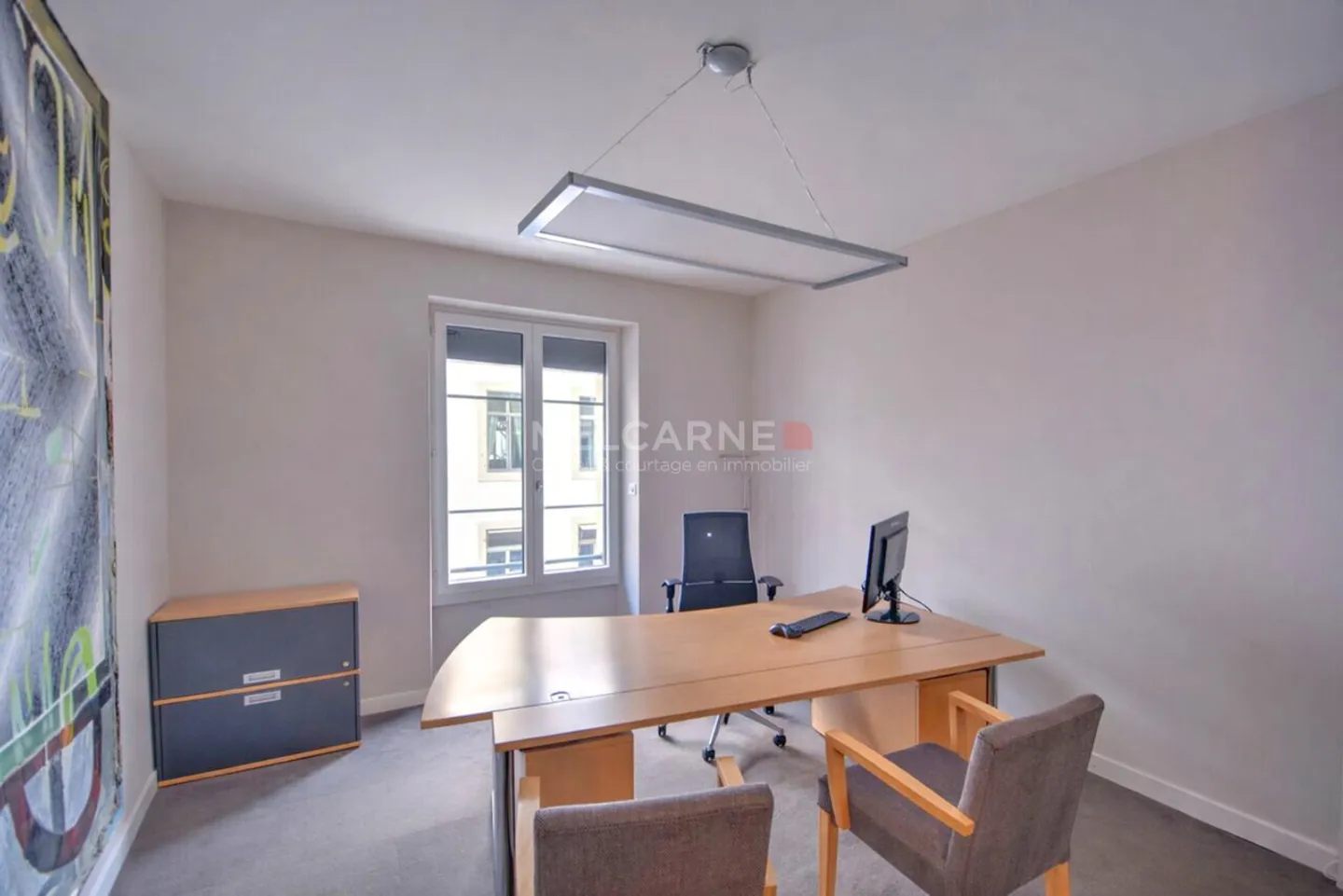 Zu vermieten - Büros von etwa 116 m² - In der Nähe des Parc des Bastions - Foto 2 von 4