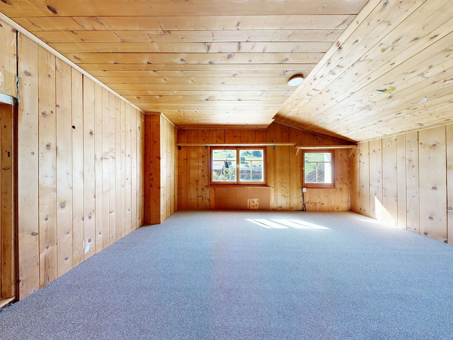 Maison résidentielle avec garage double détaché et jardin - Photo 7 sur 26