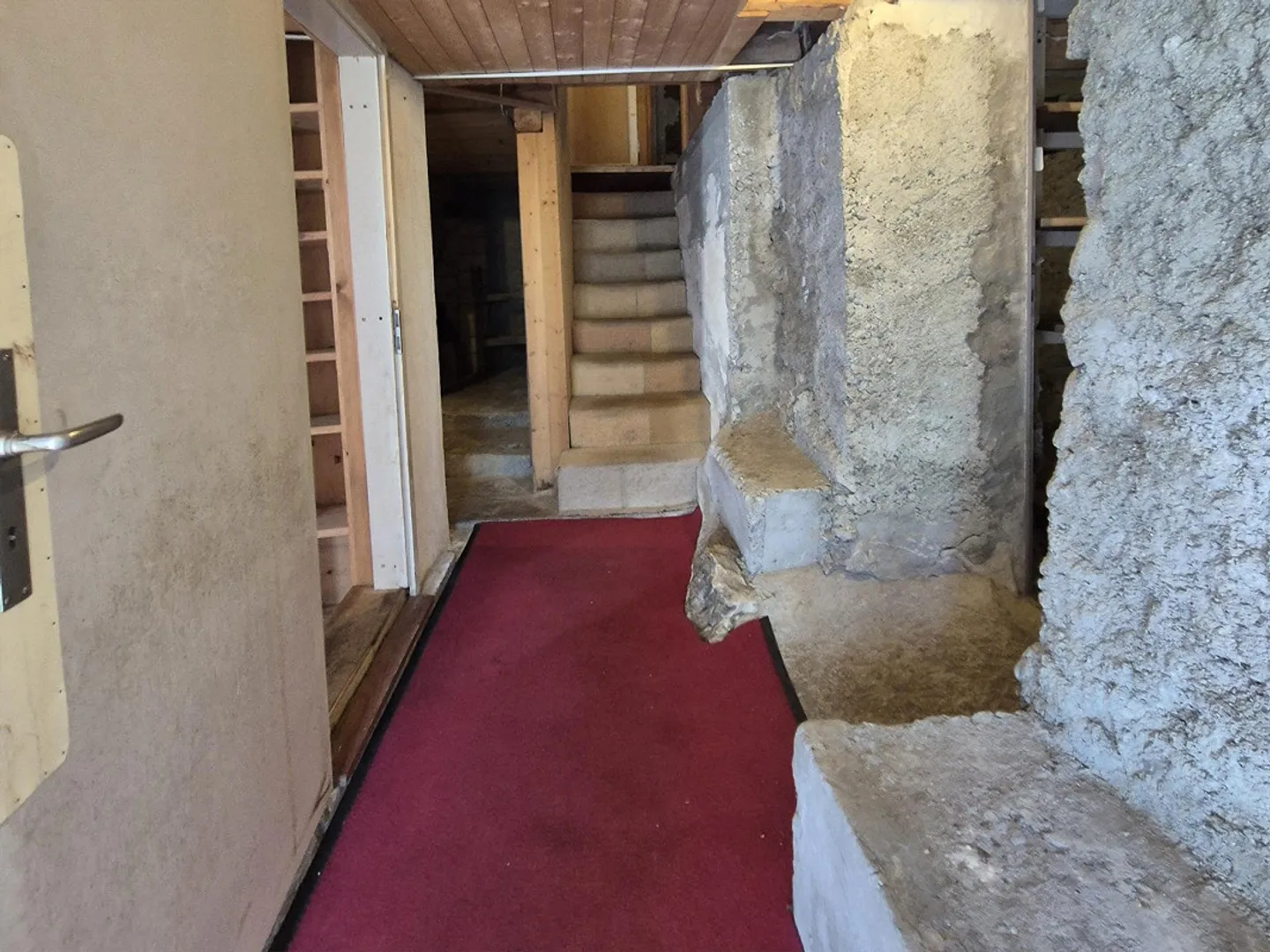 Maison résidentielle avec garage double détaché et jardin - Photo 14 sur 26