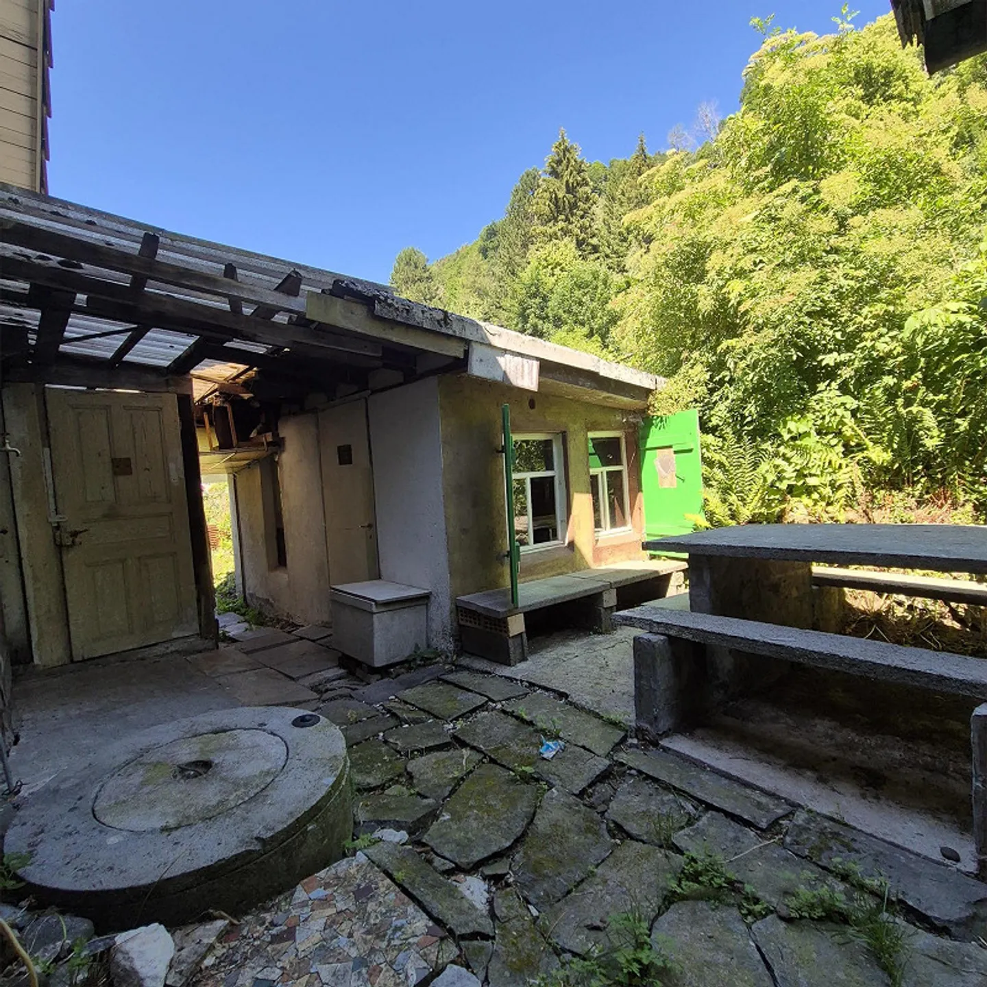 Maison résidentielle avec garage double détaché et jardin - Photo 26 sur 26