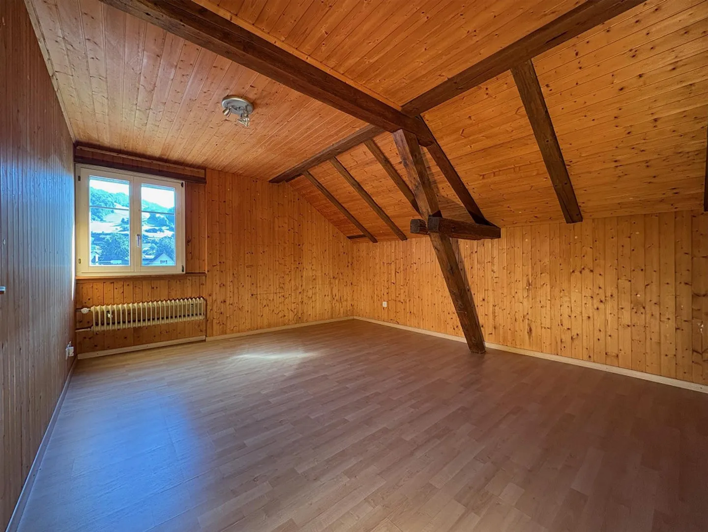 Frisch renovierte 4.5-Zimmer-Maisonette-Wohnung - Foto 5 von 8