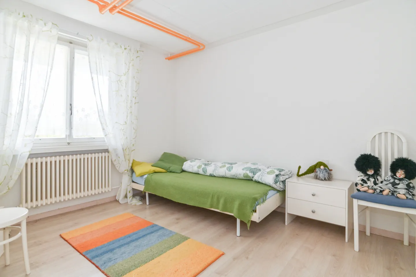 Maison jumelée de 5 pièces dans un emplacement calme, ensoleillé et proche de la nature avec un beau jardin - Photo 13 sur 14