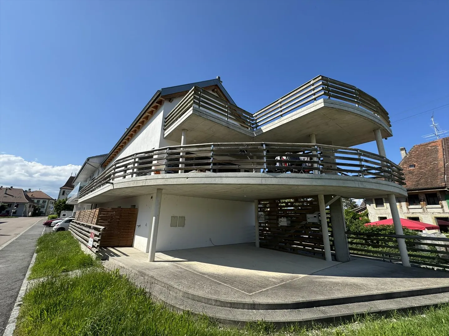 3.5 Room Apartment - Photo 2 of 13