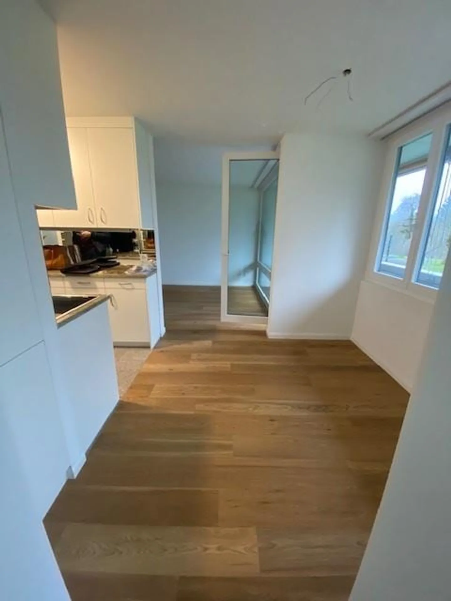 Appartement de 4,5 pièces récemment rénové - Photo 2 sur 7
