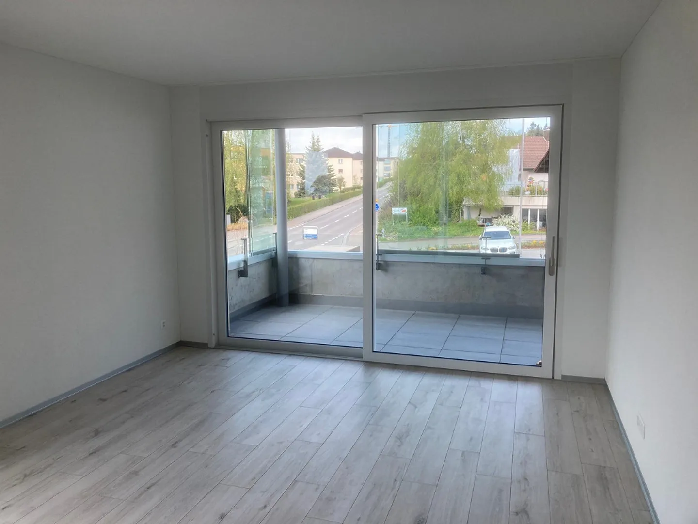 Appartement 3.5 pièces avec grand balcon - Photo 3 sur 4