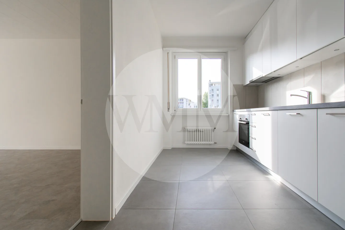 Apartment for rent - Photo 2 of 12