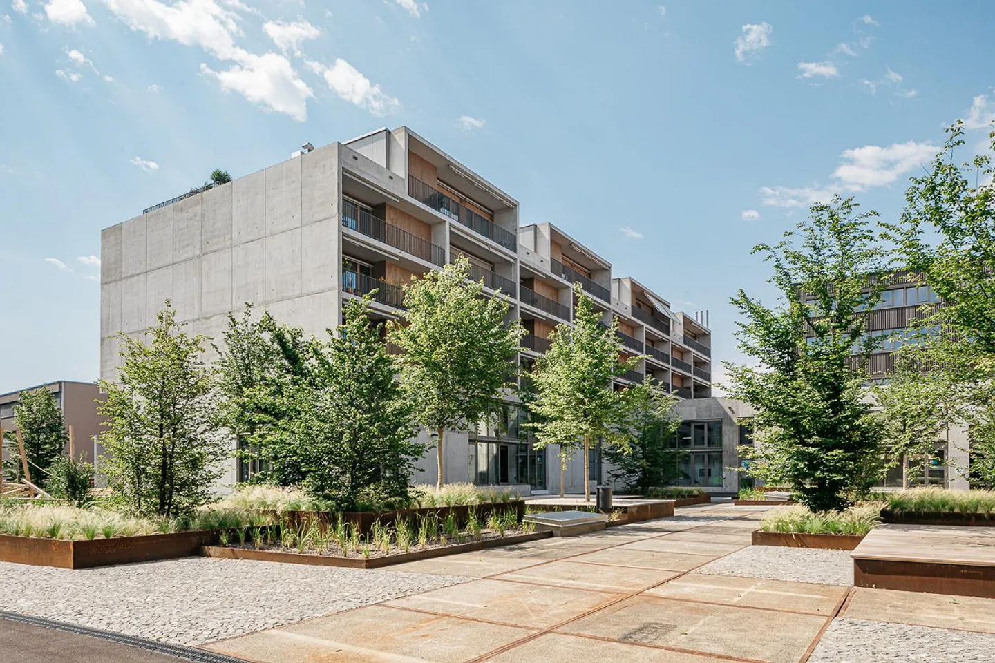 Trendy 2.5-room apartment for rent - Photo 1 of 5