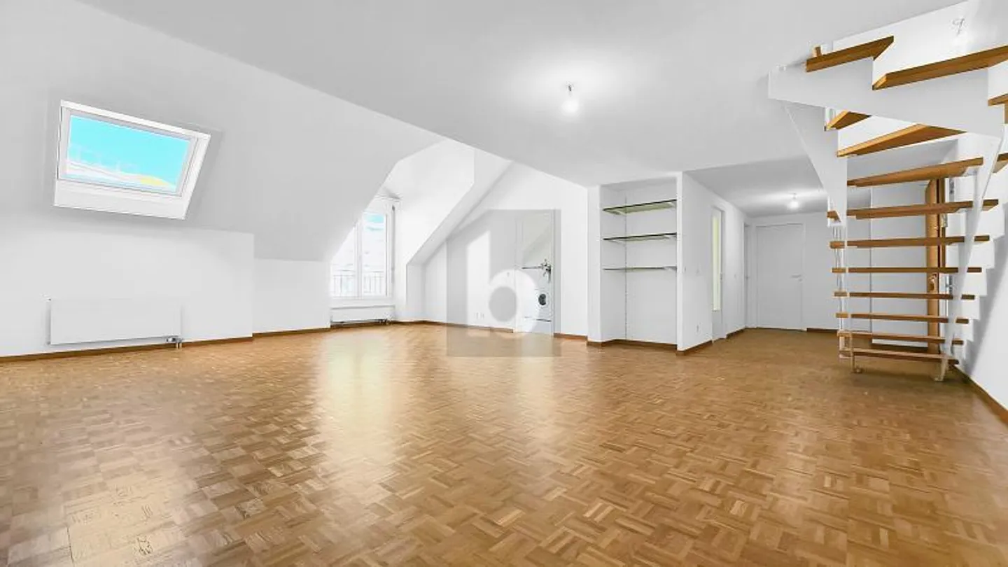 SUBLEASE 1 YEAR - BEAUTIFUL DUPLEX BY THE LAKE - Photo 3 of 6