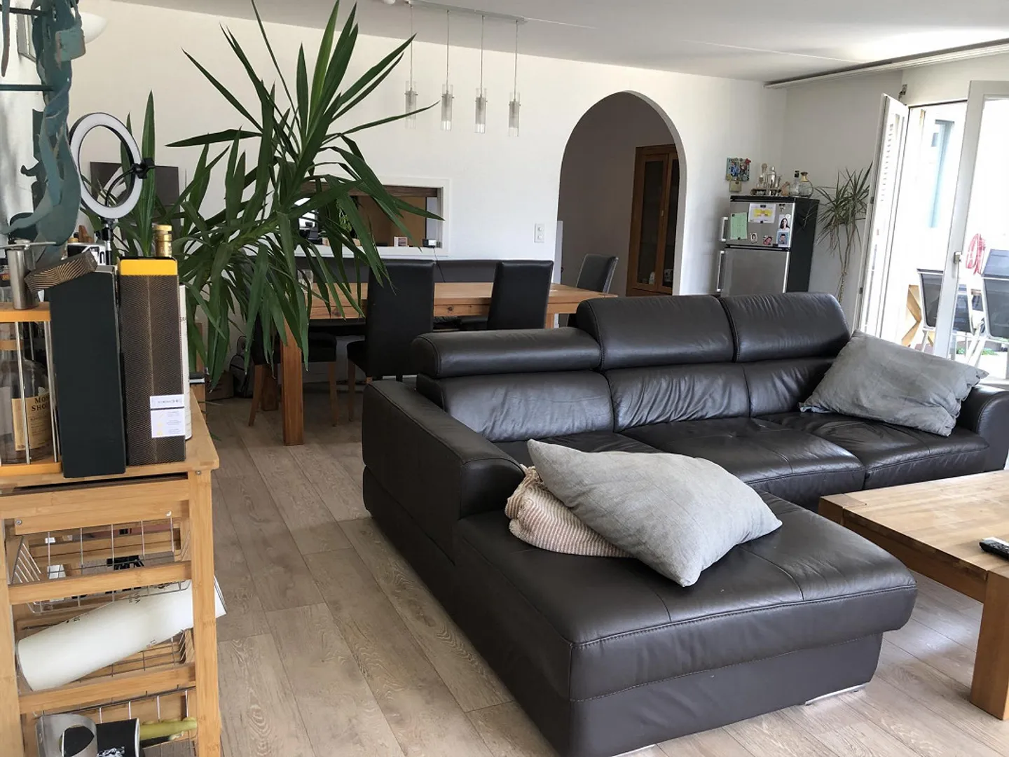 Ampia casa a 2 piani con vista panoramica, giardino e stanze per hobby - Foto 3 di 24