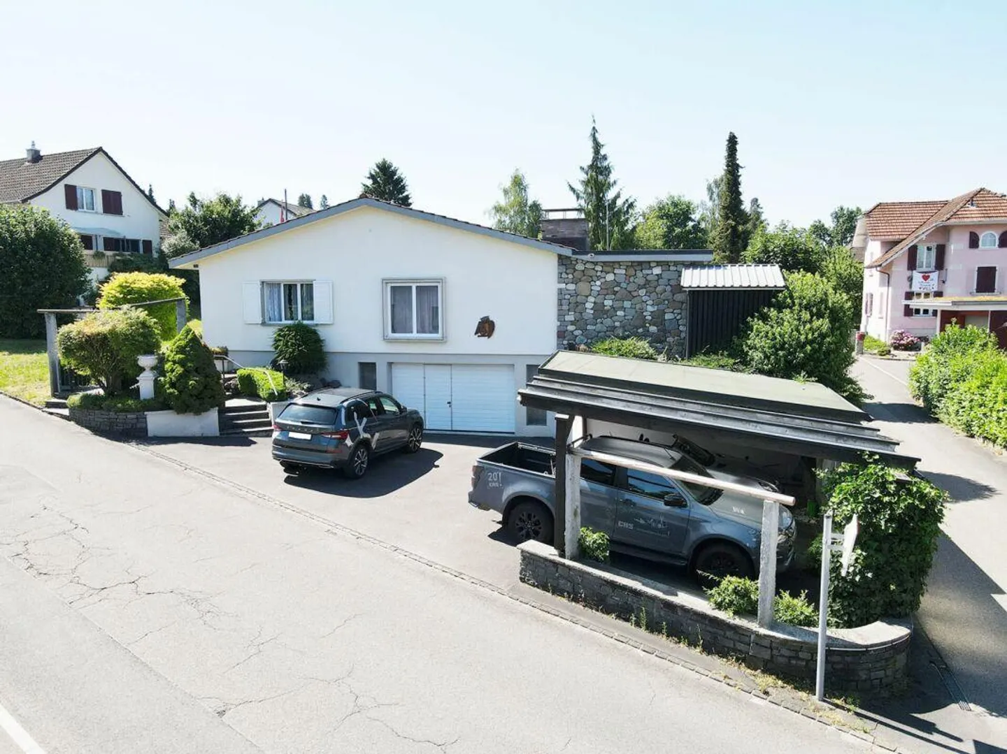 Maison individuelle au caractère unique avec une précieuse réserve de terrain - Photo 4 sur 29