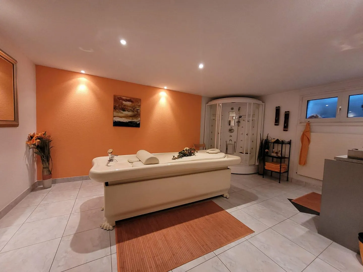 Oasi di benessere in una posizione centrale - Foto 2 di 9