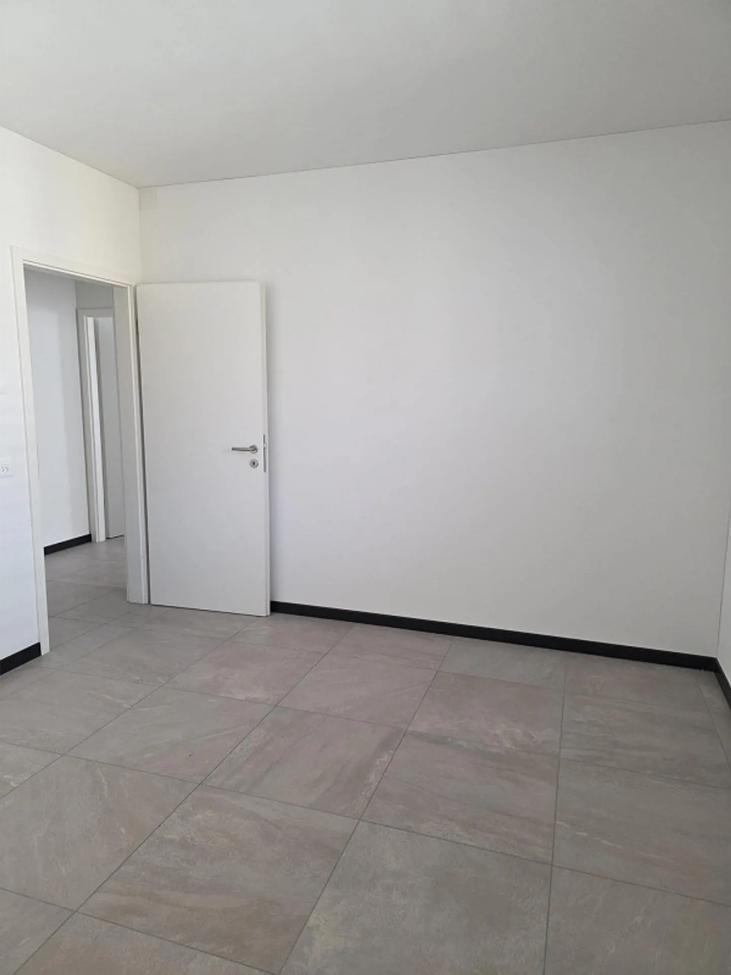 SOUS-LOCATION 2.5 PIÈCES À CHIASSO - Photo 6 sur 18