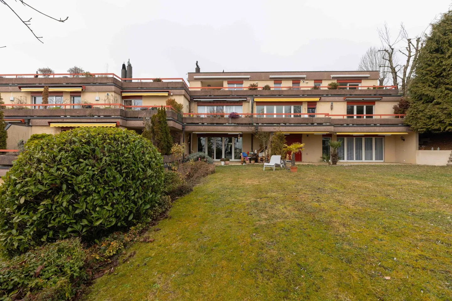 LUTRY - Schönes 3,5-Zimmer-Apartment - Foto 1 von 12