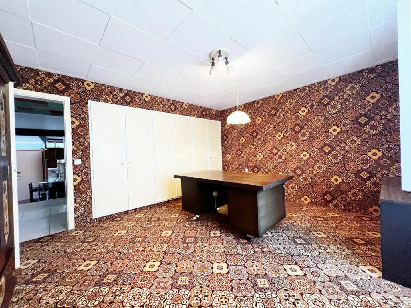 Maison individuelle au caractère unique avec une précieuse réserve de terrain - Photo 17 sur 29