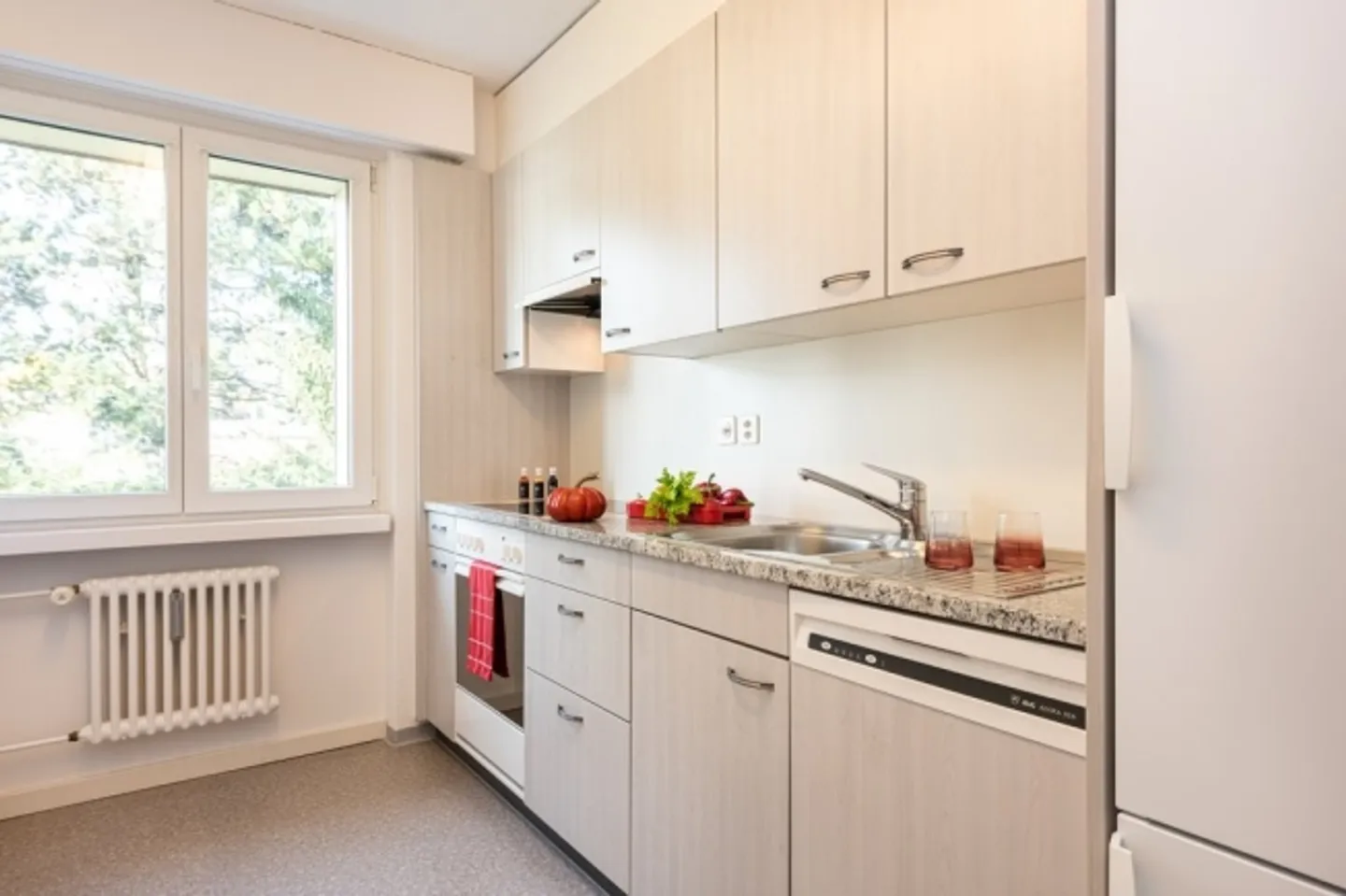 Appartement confortable avec coin salon ensoleillé dans le jardin - Photo 5 sur 7