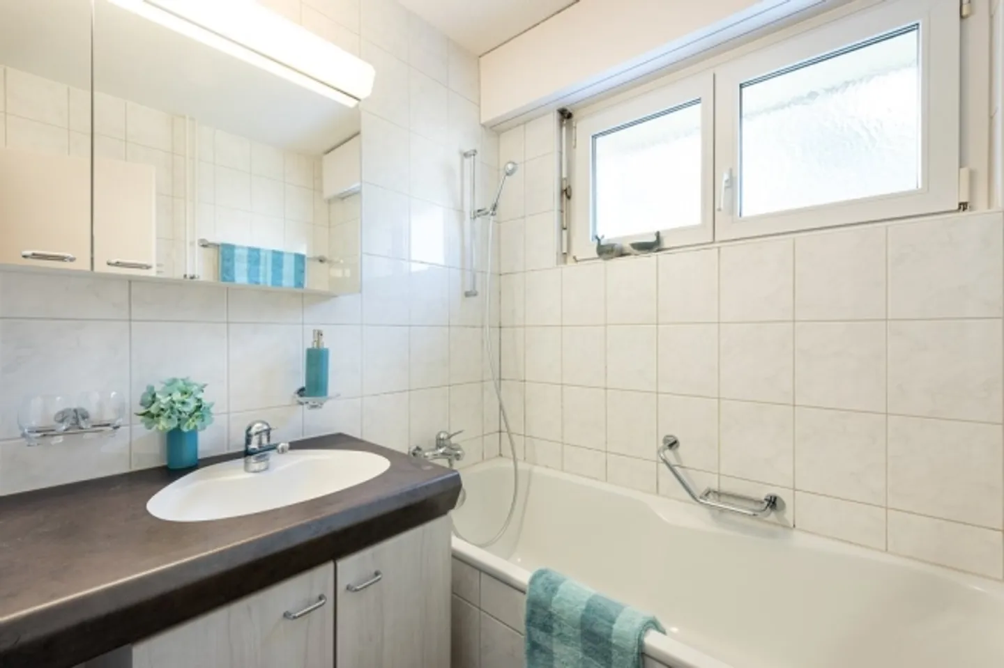 Appartement confortable avec coin salon ensoleillé dans le jardin - Photo 6 sur 7