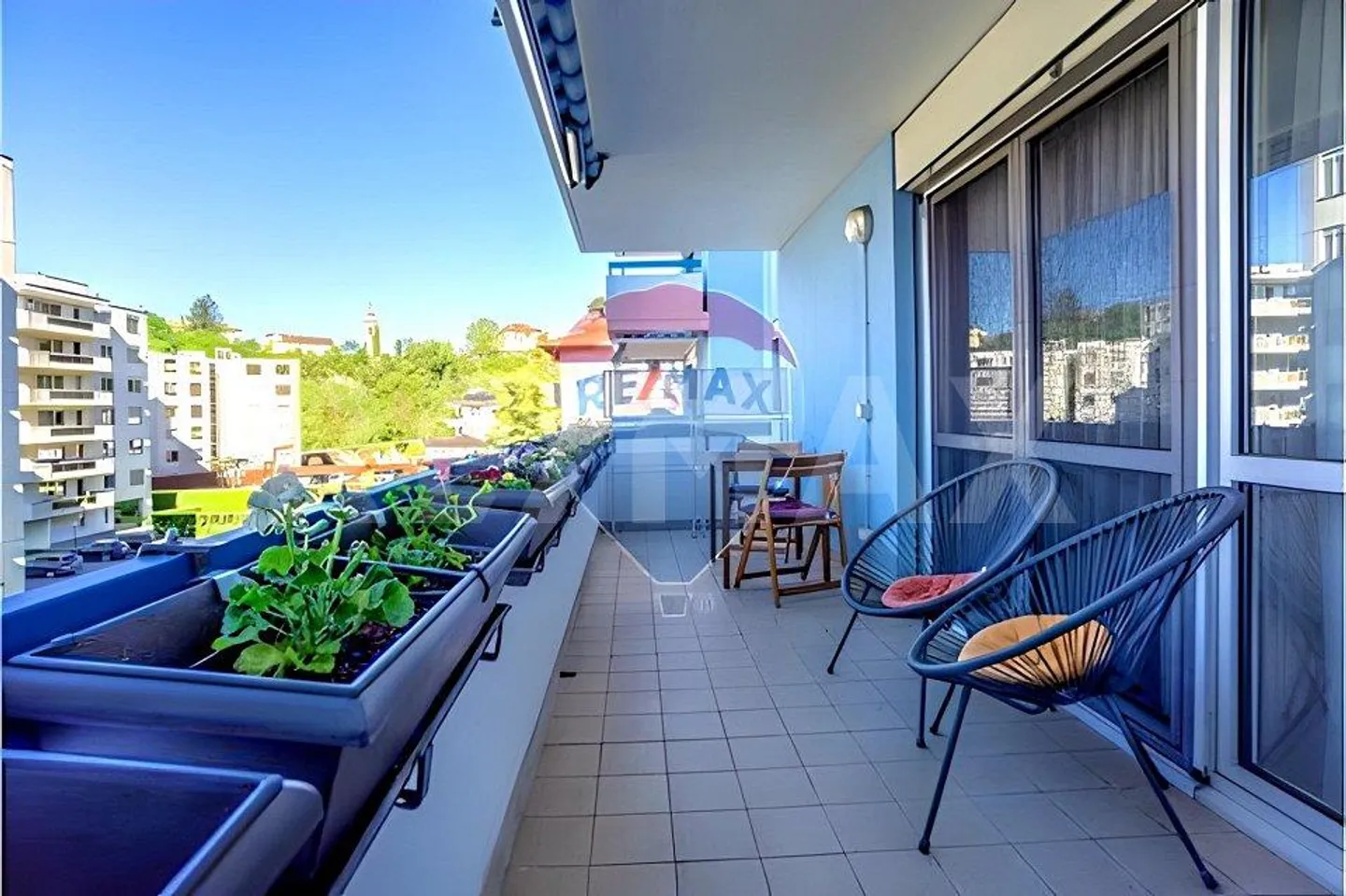 4.5-room apartment with large balcony - Photo 8 of 9