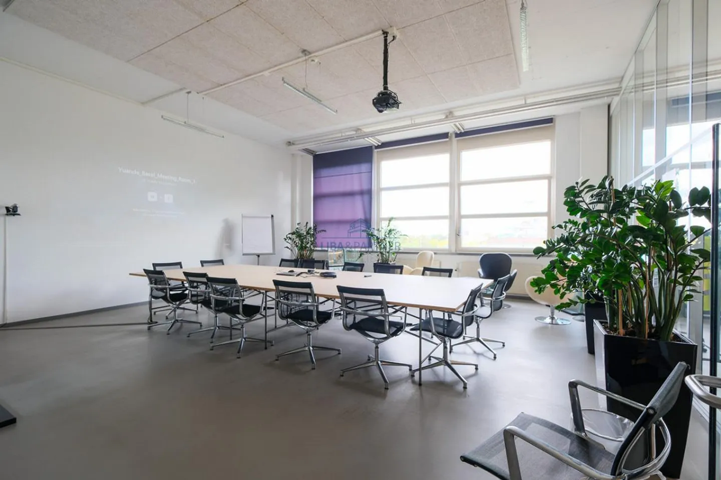 Bureaux modernes et lumineux sur les rives du Rhin - avec places de parking - Photo 2 sur 11