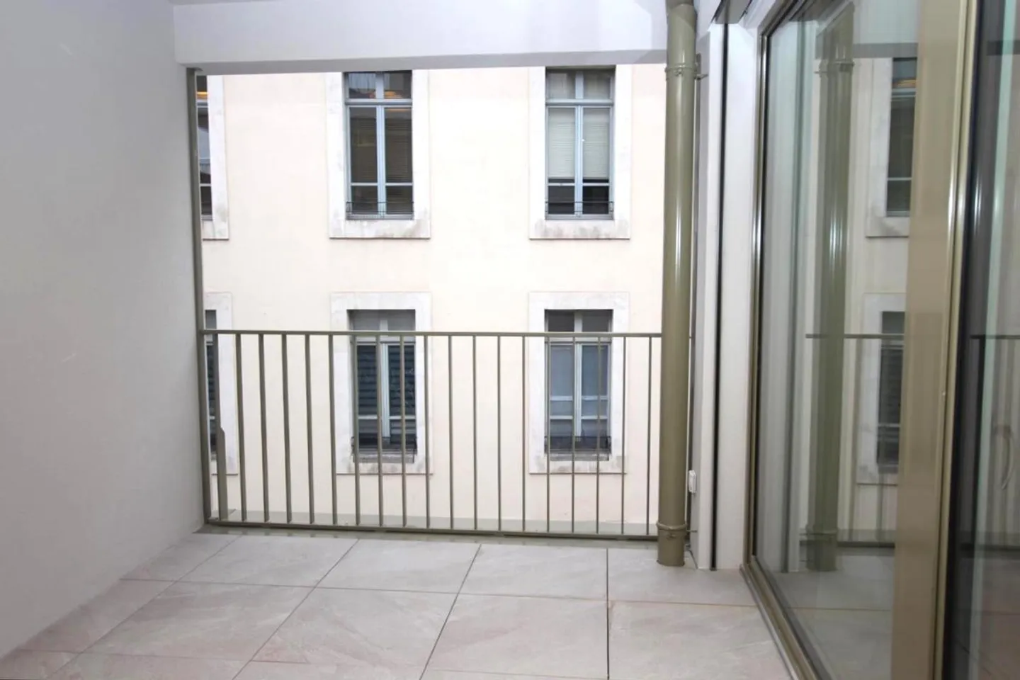 Furnished apartment for rent - Photo 7 of 9