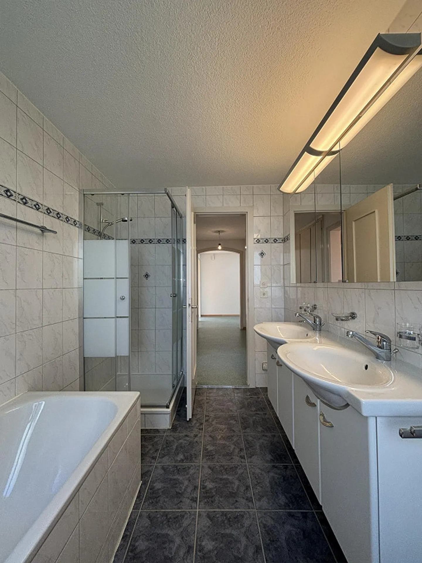 Geräumige Wohnung mit Seesicht - Foto 11 von 12