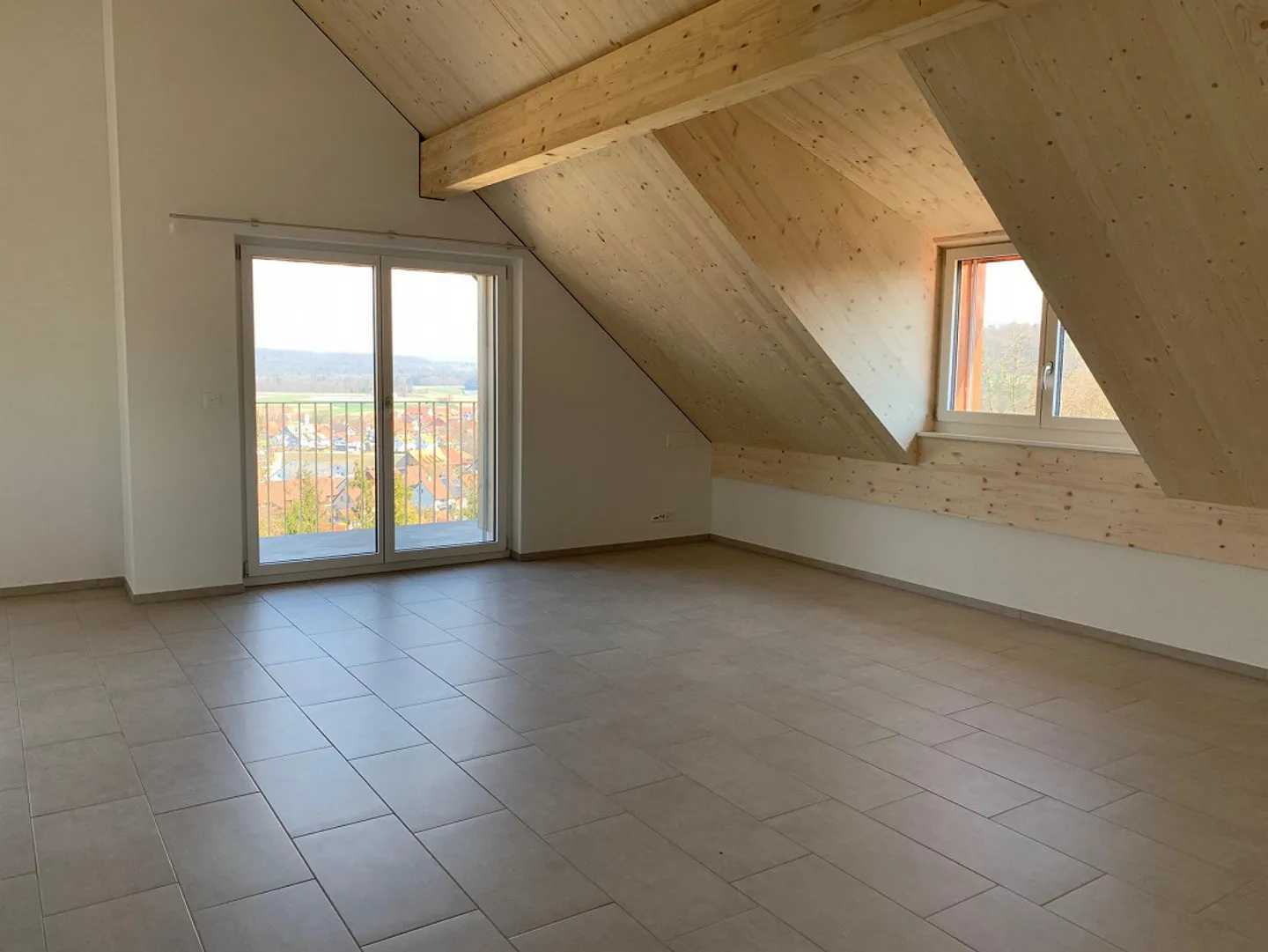 Appartamento moderno con vista - Foto 3 di 11