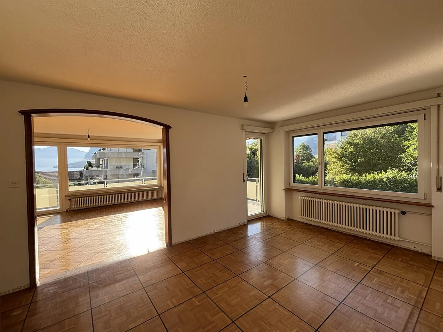 Geräumige Wohnung mit Seesicht - Foto 3 von 12