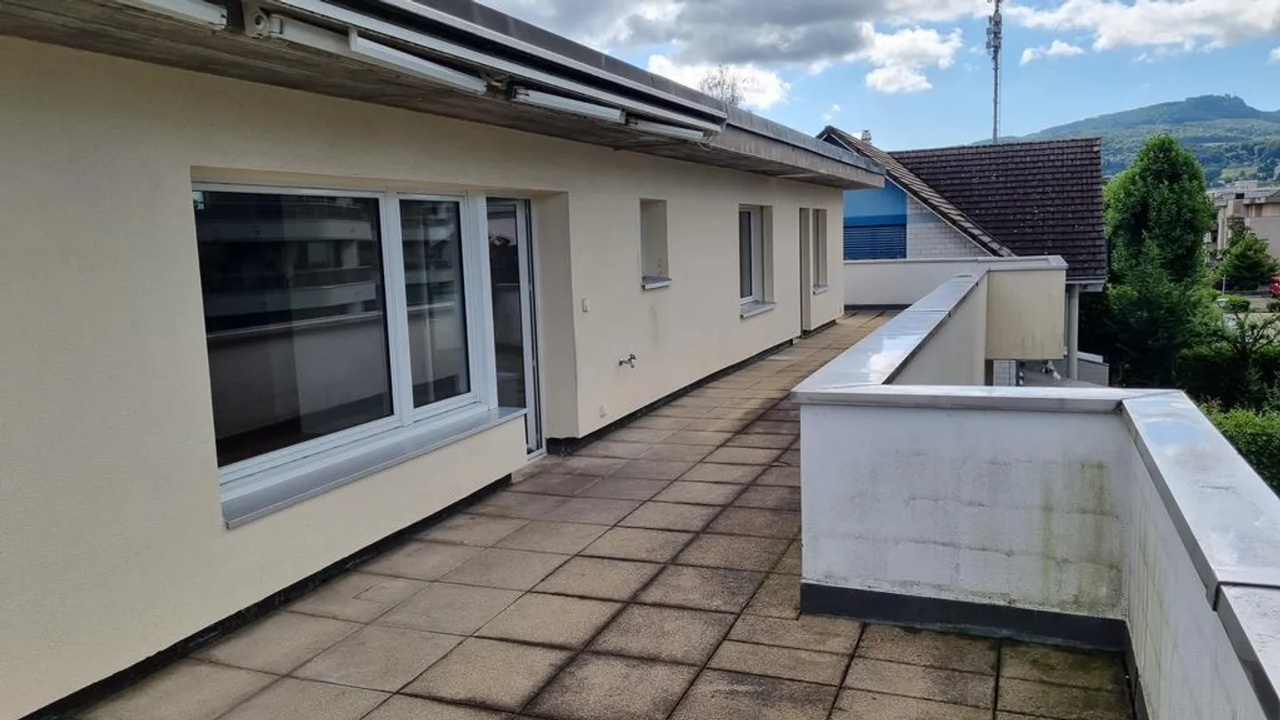 Appartamento attico da 4,5 stanze da sogno con ampia terrazza sul tetto - Foto 3 di 12