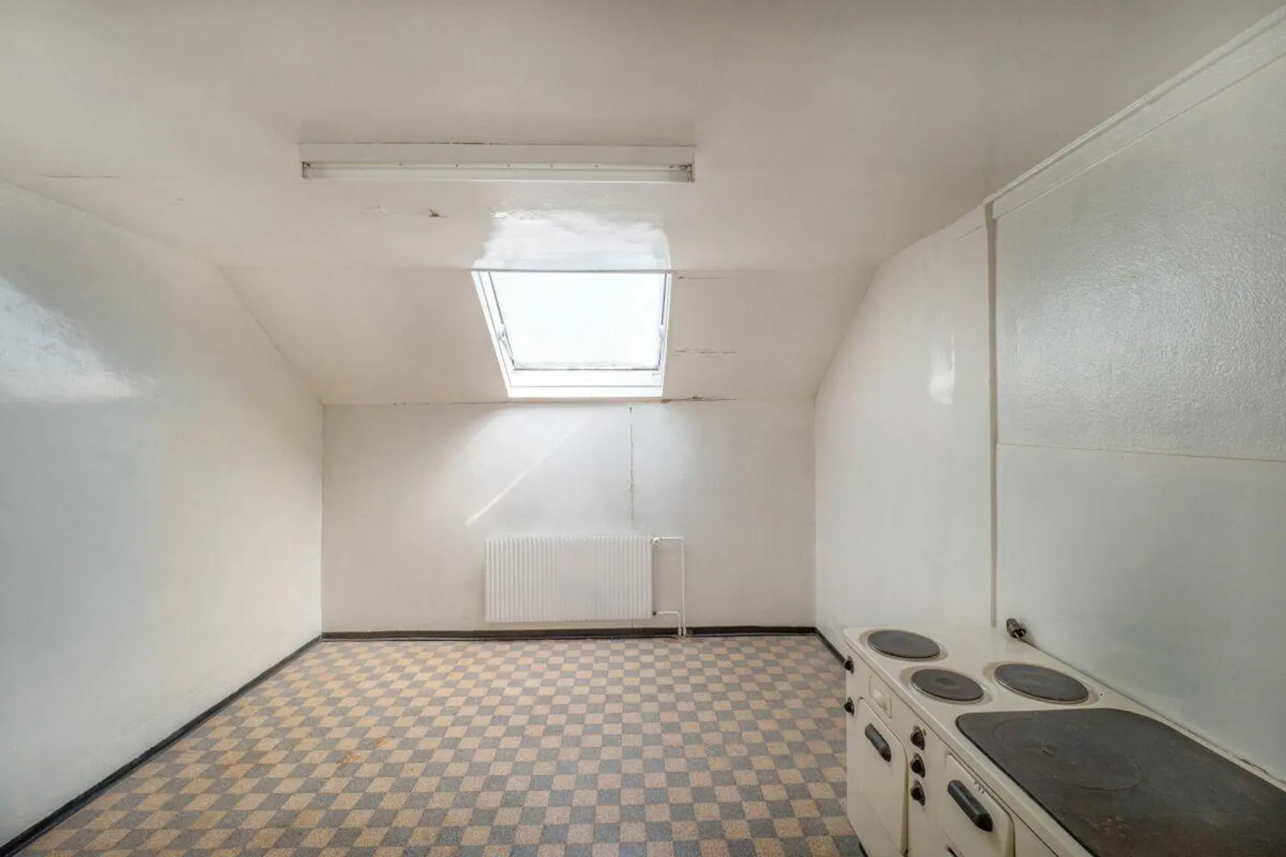 Fehr Immobilien - Charmantes 6-Zimmer-Einfamilienhaus - Photo 7 of 13