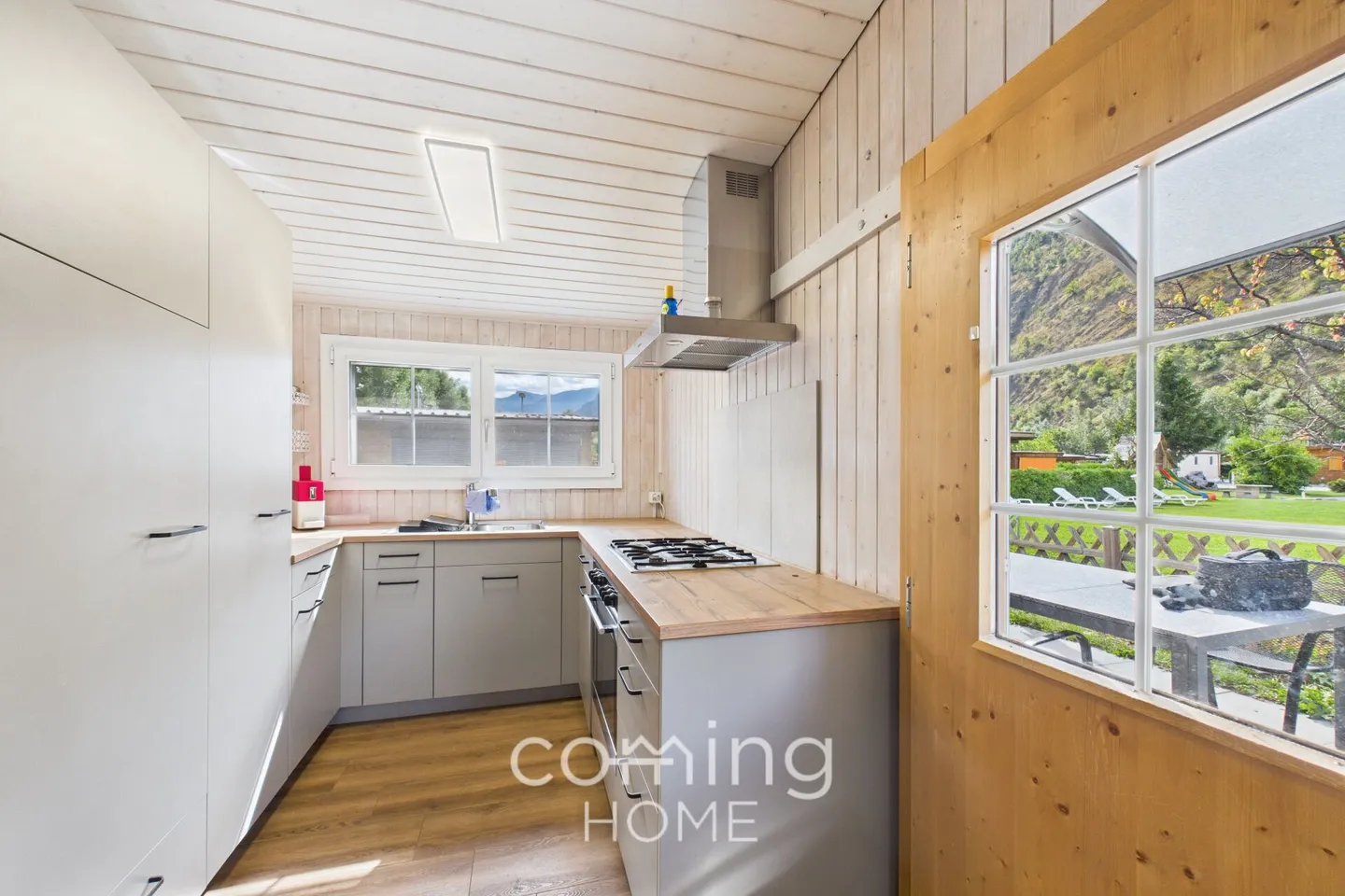 Charming Mobile Home in Raron - with Garden Space and Parking - Photo 4 of 12