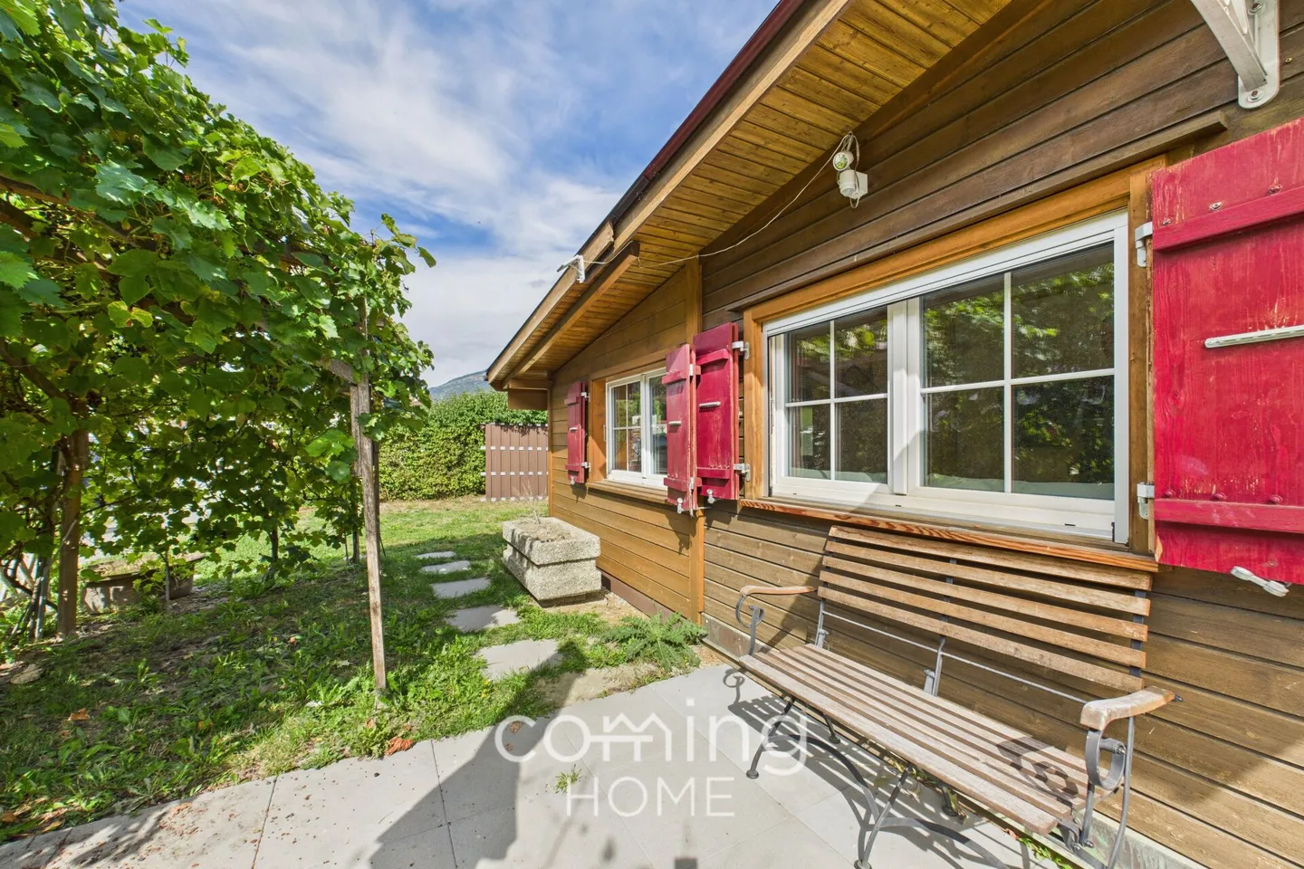 Charming Mobile Home in Raron - with Garden Space and Parking - Photo 11 of 12