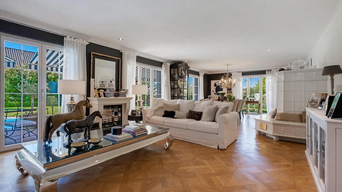 Stylish & Exclusive 7.5 Room Country Estate - Photo 6 of 11