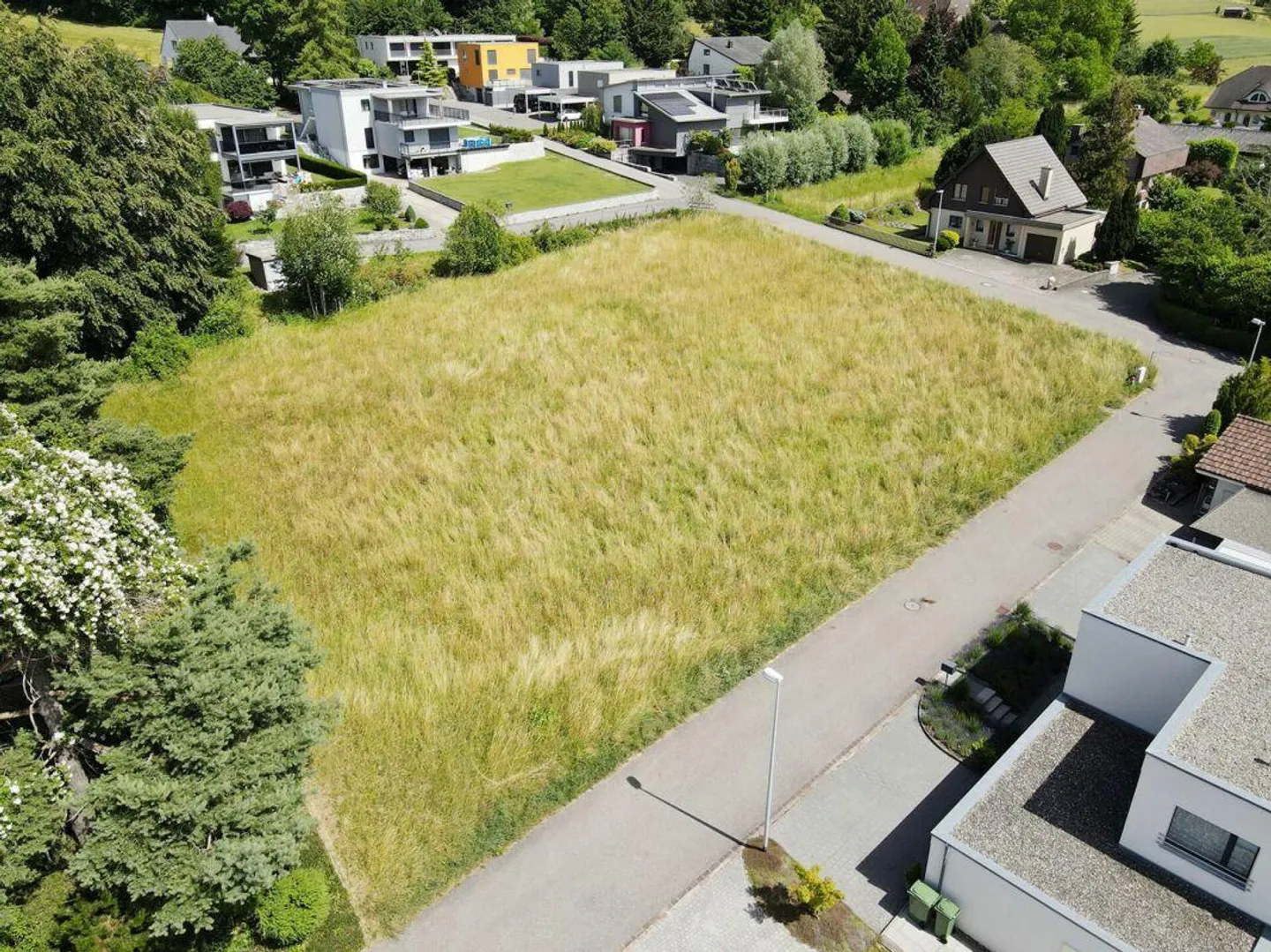Maison individuelle de 8 pièces avec réserve de terrain précieuse - Photo 4 sur 30