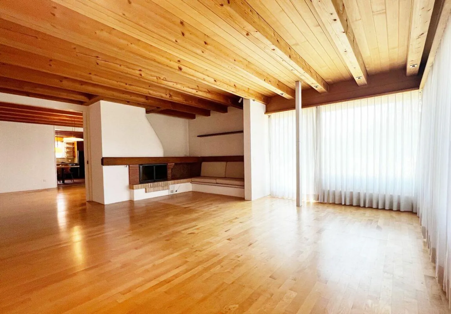 Maison individuelle de 8 pièces avec réserve de terrain précieuse - Photo 10 sur 30