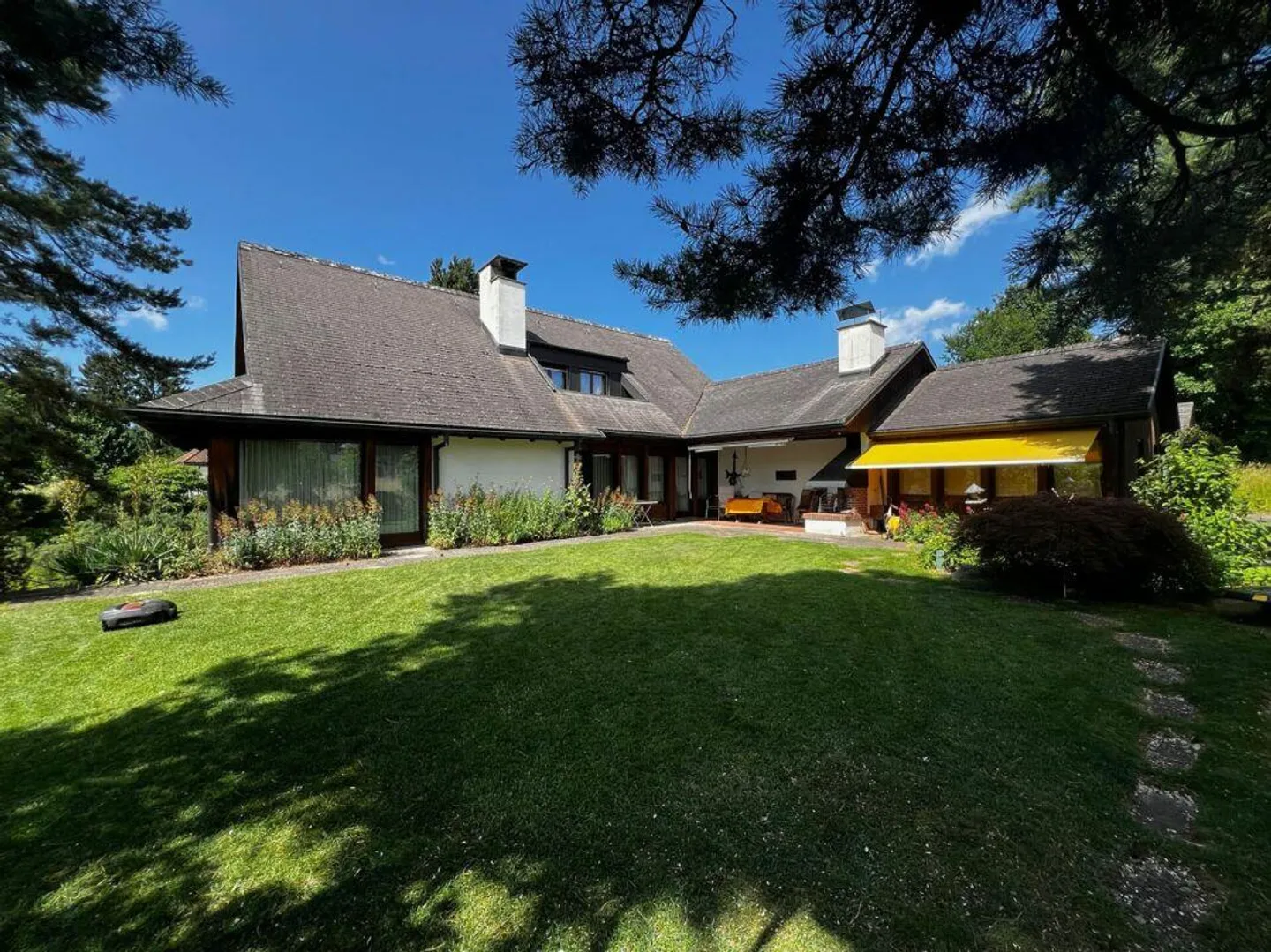 Maison individuelle de 8 pièces avec réserve de terrain précieuse - Photo 9 sur 30