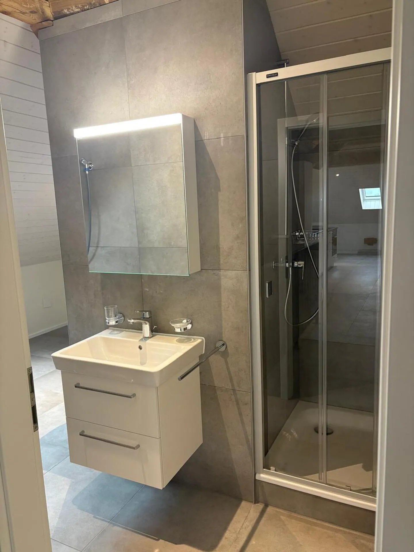 «Bulle - Wunderschönes Loft von 85 m2 im 3. Stock zu vermieten» - Photo 8 sur 10