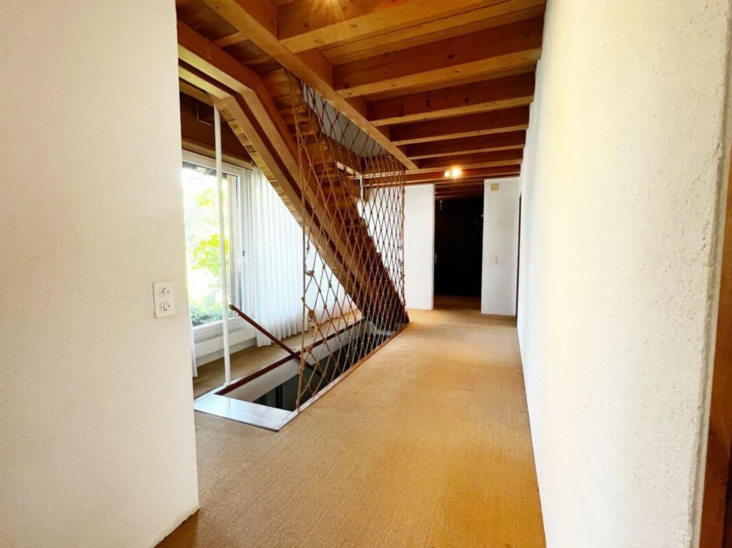 Maison individuelle de 8 pièces avec réserve de terrain précieuse - Photo 21 sur 30