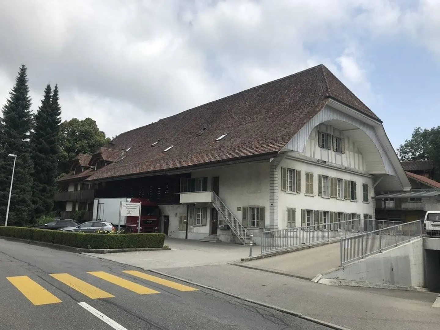 Office space in Ostermundigen 74 m2 - Photo 1 of 9