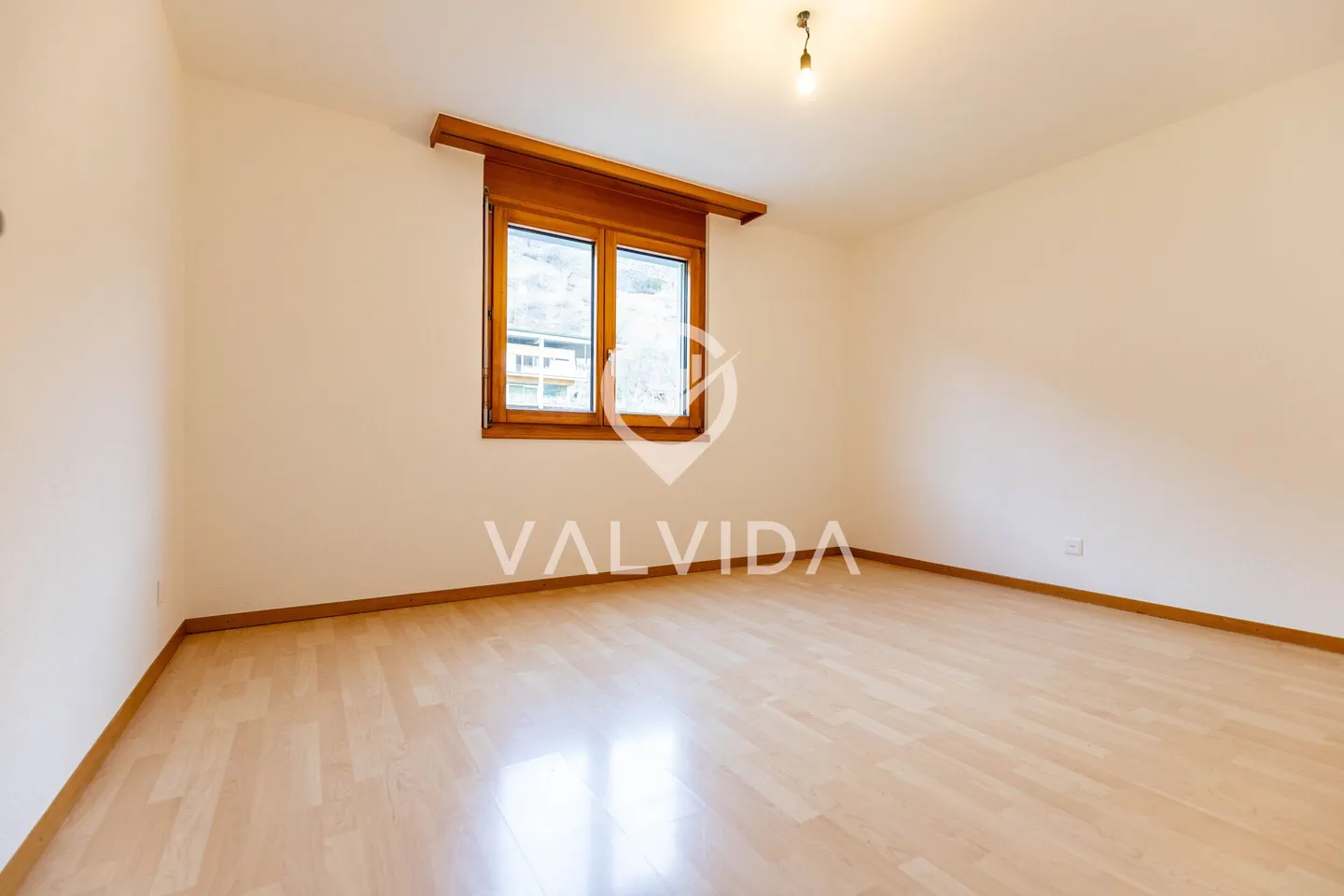 Appartement attrayant de 4,5 pièces à Raron - ensoleillé, calme, central, avec garage - Photo 9 sur 16