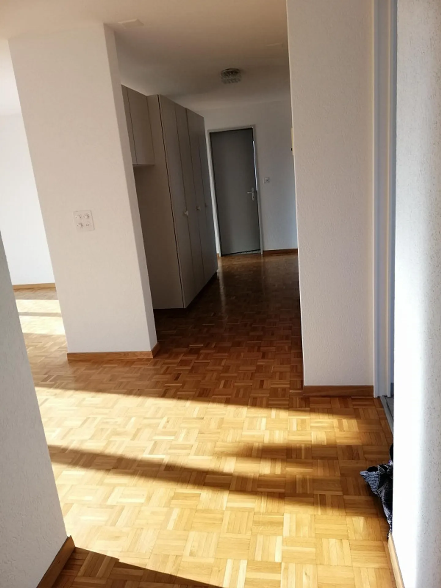 Appartement lumineux de 4,5 pièces - Photo 3 sur 12