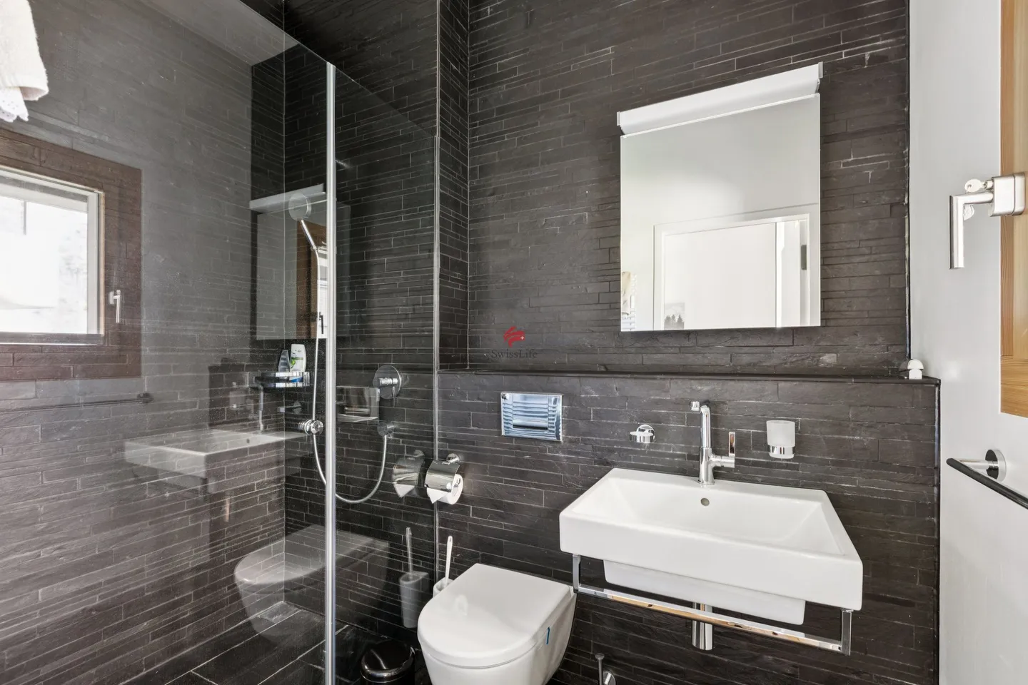 Alpine Exzellenz – Exklusive Residenz im Resort "Andermatt Swiss Alps" - Photo 9 of 17