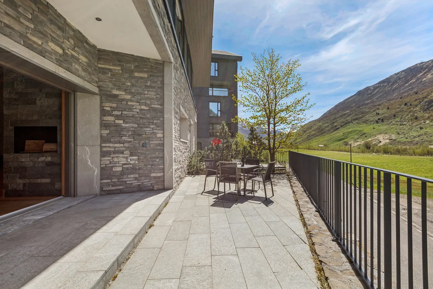 Alpine Exzellenz – Exklusive Residenz im Resort "Andermatt Swiss Alps" - Photo 14 of 17